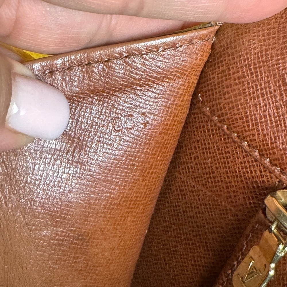 Louis Vuitton Vintage Monogram Canvas Clutch with Tan Trim - Picture 10 of 12